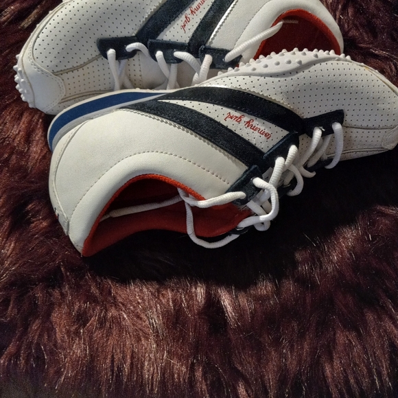 Sneakers - Picture 8 of 13